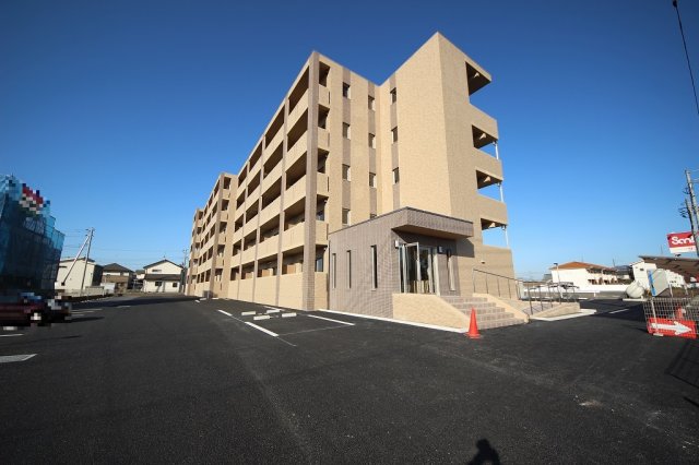 建物外観　外観は落ち着いています