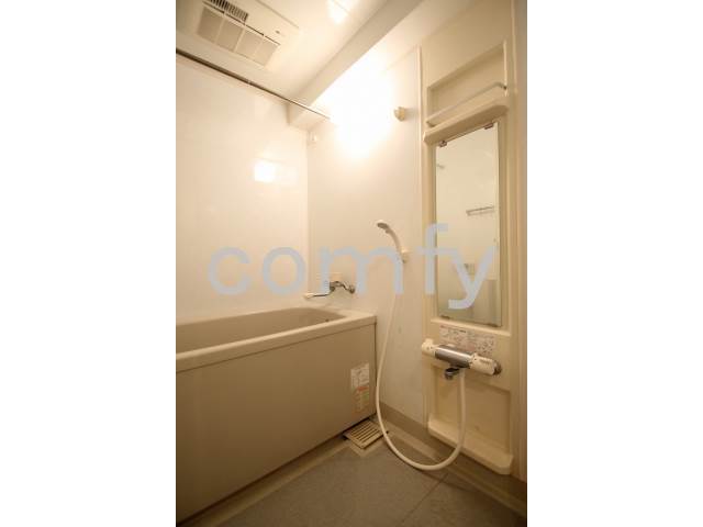 バス・シャワールーム　追炊き・浴室乾燥機付きバス