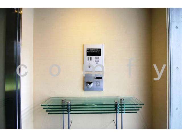 建物外観　オートロック完備