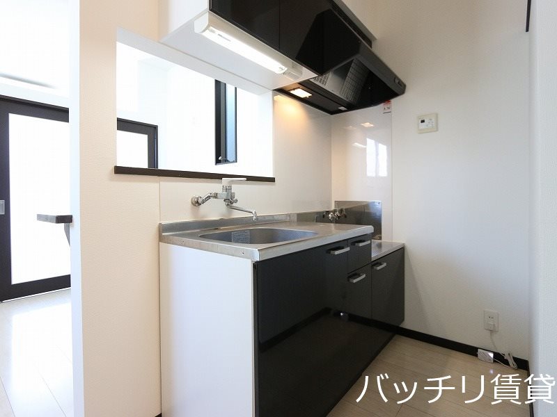 キッチン　同型イメージの為、現状を優先致します