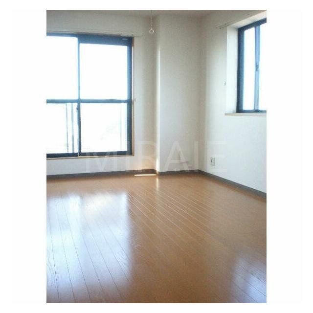 居室・リビング　物件画像