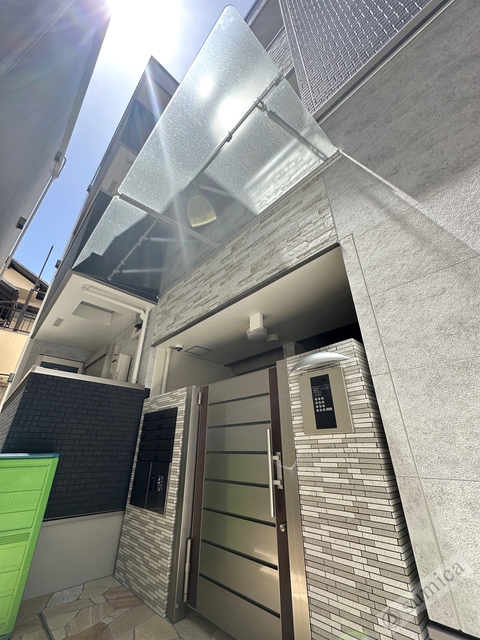 エントランス　オートロック完備で部外者はシャットアウト♪♪