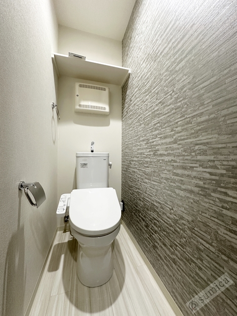 トイレ　温水洗浄便座付き♪♪