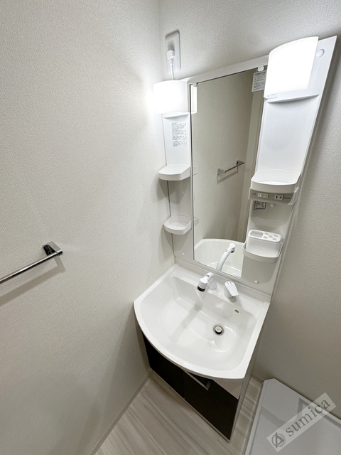 洗面設備　シャンプードレッサー付き・朝シャンもこちらで♪♪