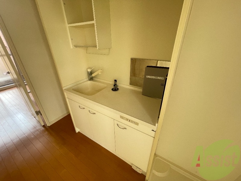 キッチン　キッチンはガスコンロを設置してご利用下さい。