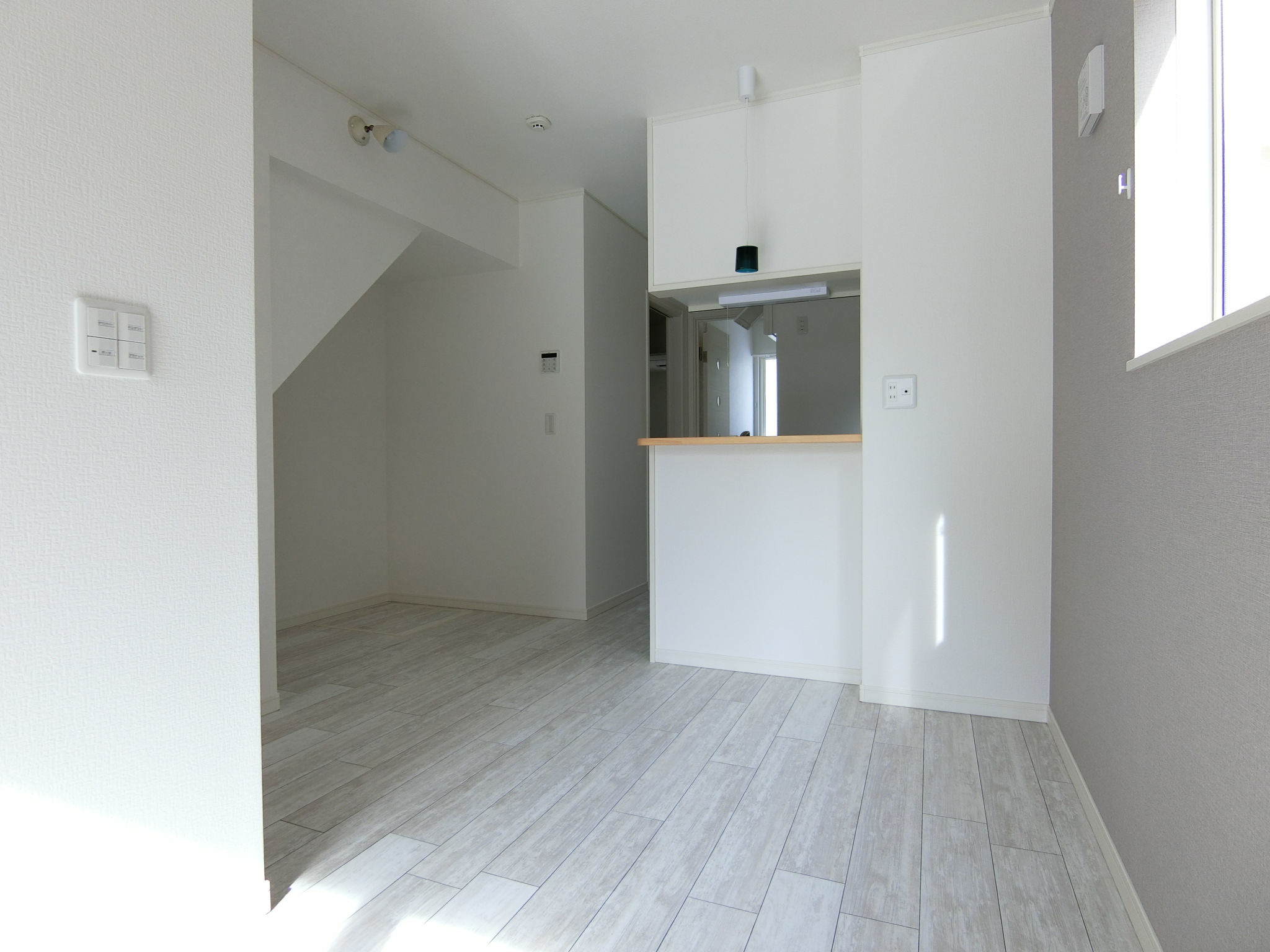 居室・リビング　以下角部屋モデルルーム撮影