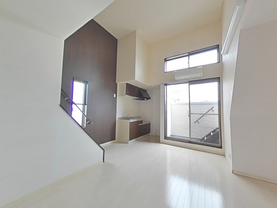 居室・リビング　※別部屋の写真です