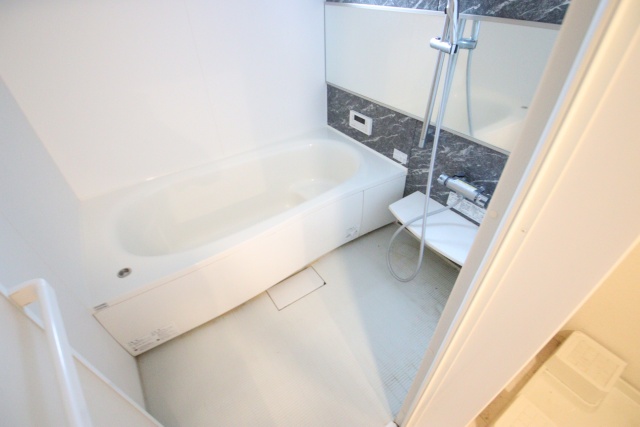 バス・シャワールーム　※別室の参考写真の為、現況優先です。