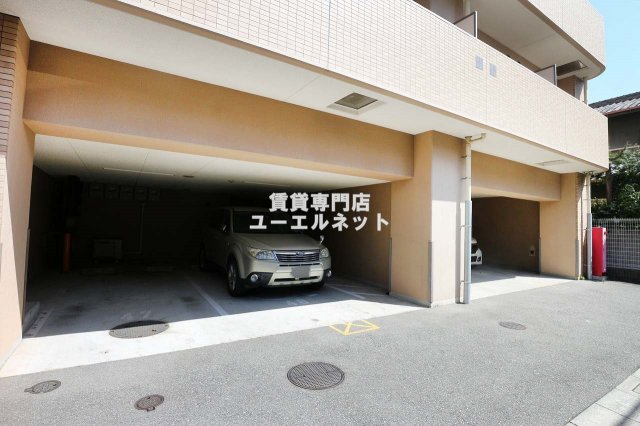 駐車場　敷地内駐車場あり◎