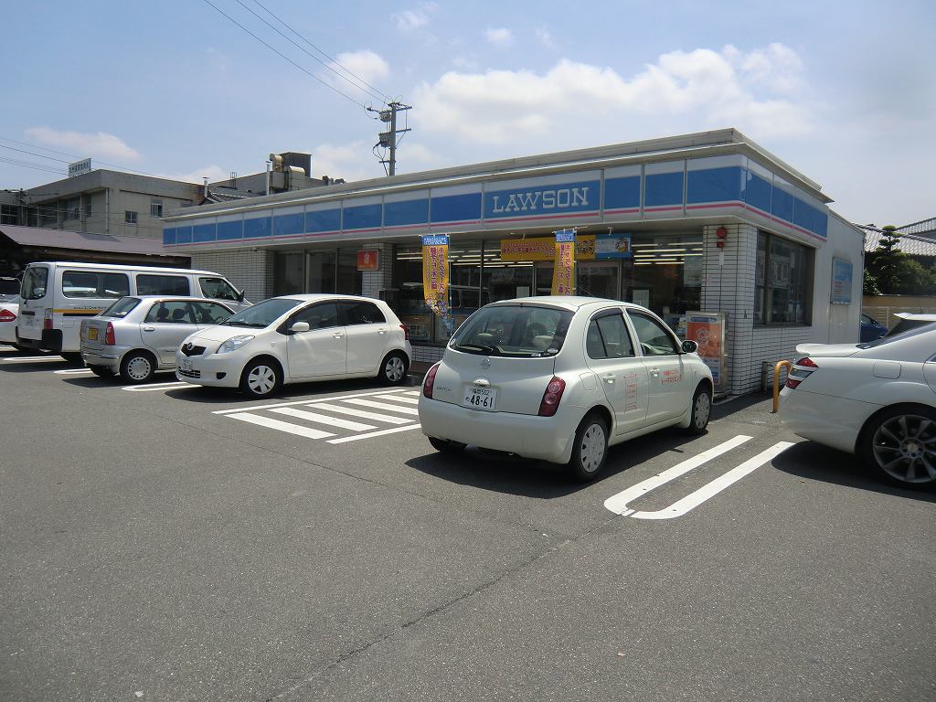 コンビニ　ローソン 都府楼南五丁目店（コンビニ）まで556m