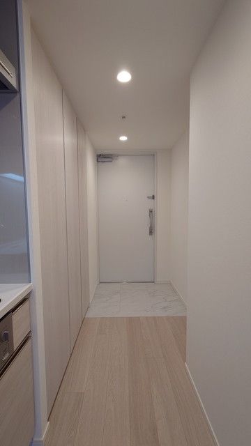 玄関　※写真は同タイプ住戸です。