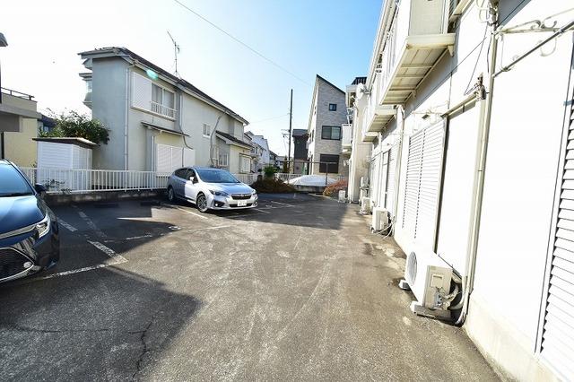 駐車場　駐車場♪