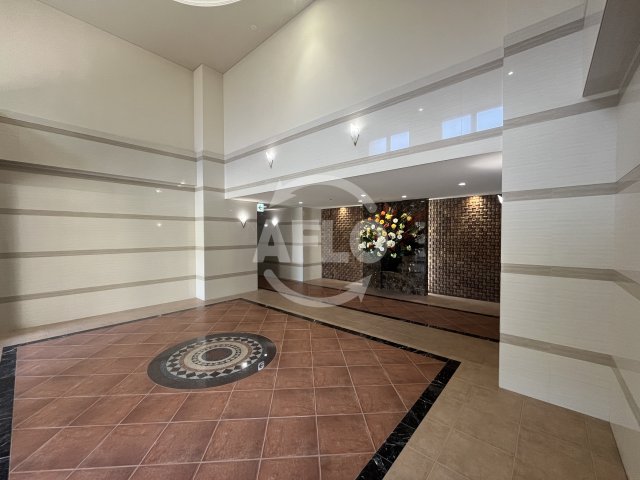 ロビー　Luxe新大阪IV　ロビー