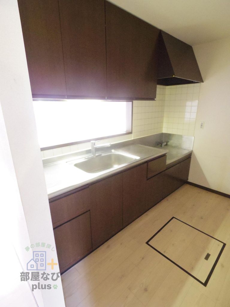 キッチン　※他号室写真です