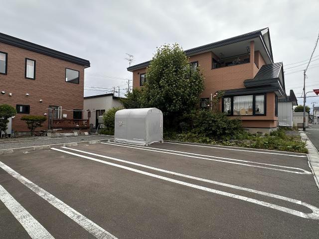 駐車場　駐車場