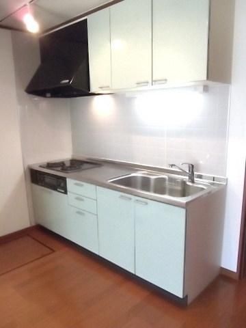 キッチン　３口ガスシステムキッチン