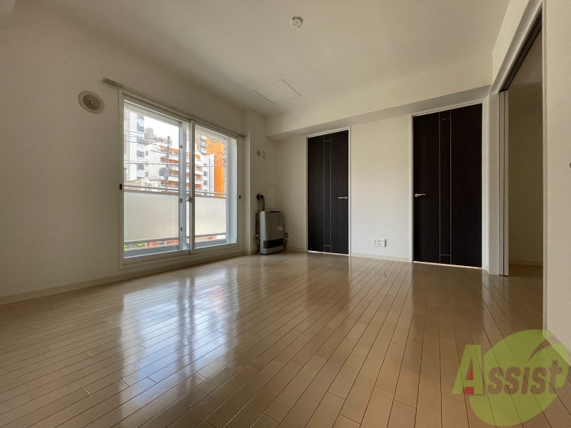 居室・リビング　広くてキレイなお部屋が広がっていて、充実した生活が送れそう。