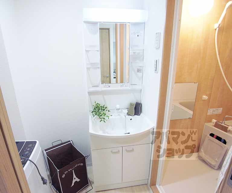 洗面設備　シャンプードレッサー。