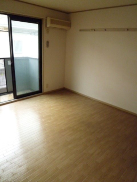 居室・リビング　別室参照