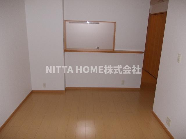 居室・リビング　リビング１２．２帖あります＊