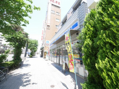 コンビニ　ローソン ＬＴＦ江東森下二丁目店（コンビニ）まで10m