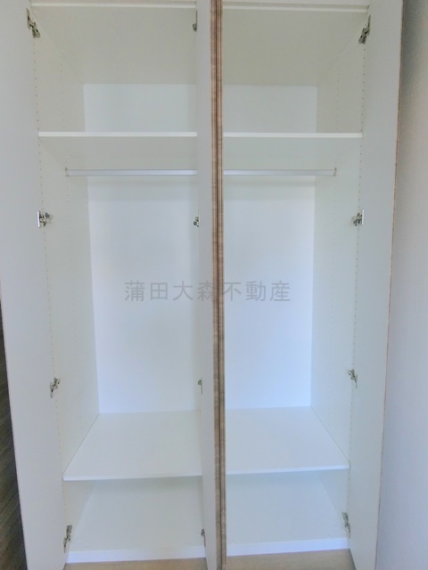 収納　洋室6.1帖収納　クローゼット