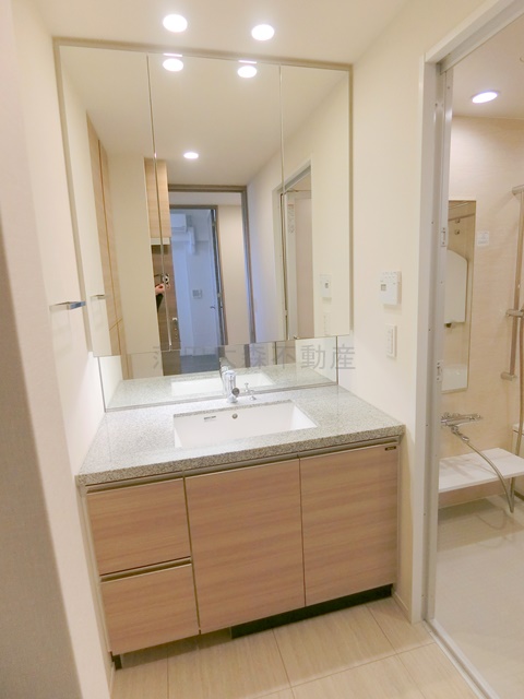 洗面設備　洗面所　独立洗面台