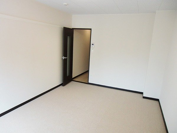 その他部屋・スペース　使い勝手のいい寝室です