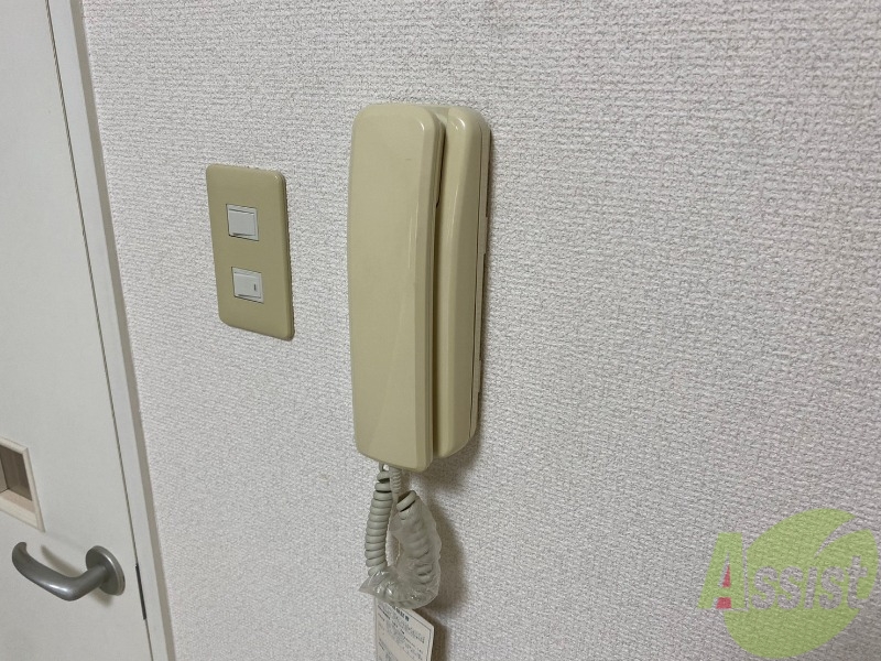 セキュリティ　インターホンは通話ができるので急な訪問があっても安心です。