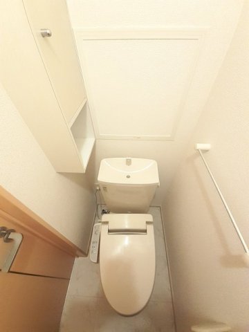 トイレ　コンパクトで使いやすいトイレです