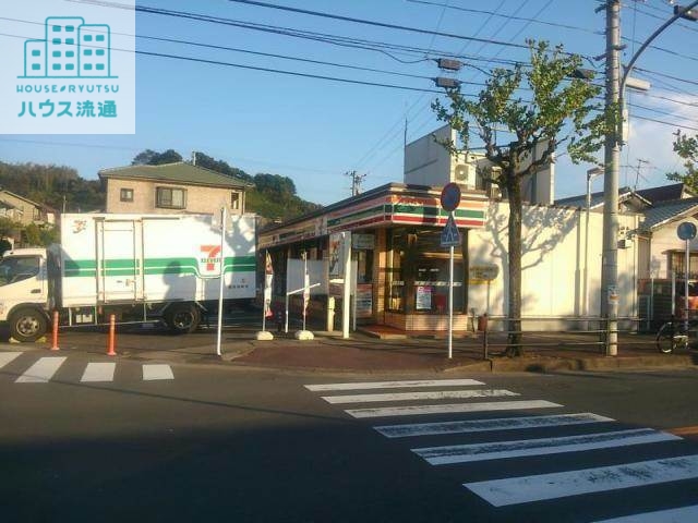 コンビニ　セブンイレブン長与嬉里氷取店（コンビニ）まで1654m