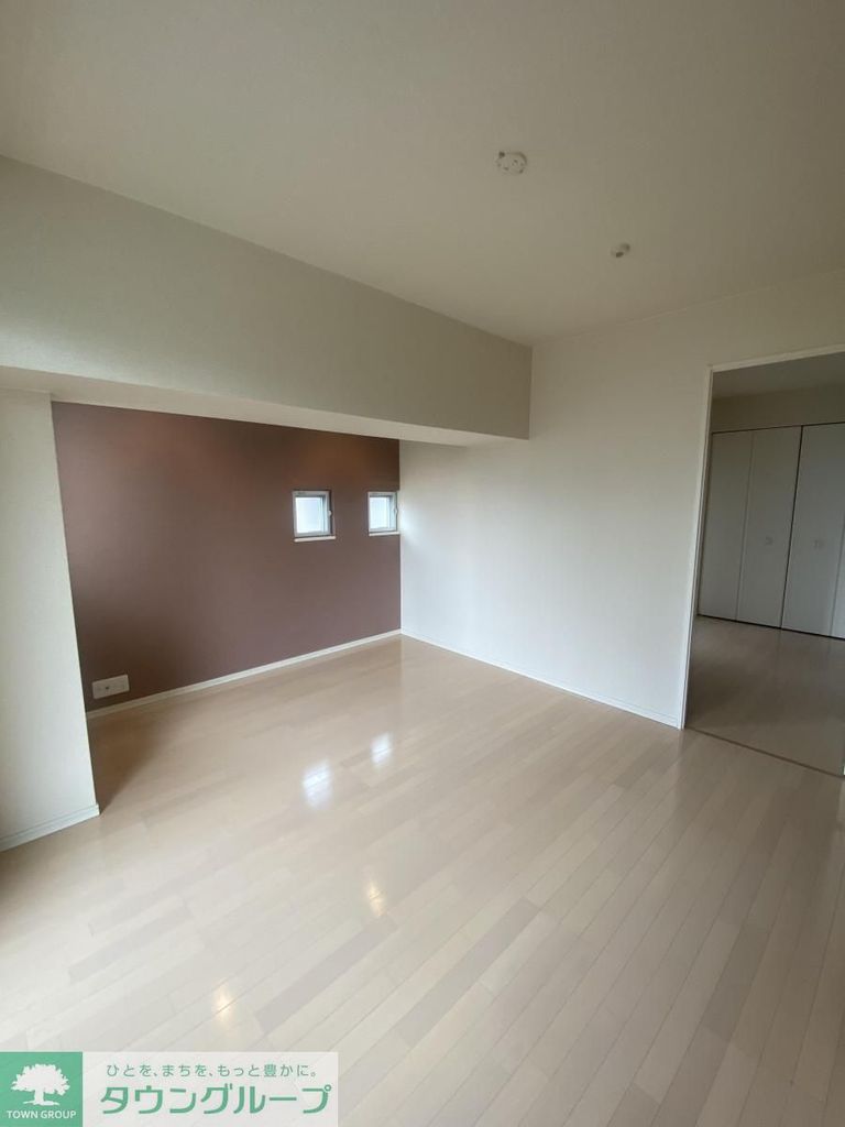 居室・リビング　玄関