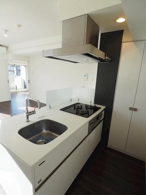 キッチン　※別部屋参考写真