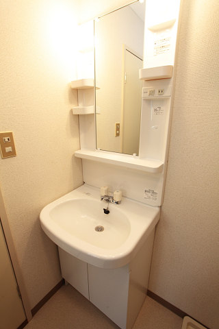 洗面設備　独立洗面化粧台