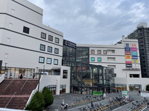 ショッピングセンター　Coaska Bayside Stores(コースカベイサイ（ショッピングセンター）まで286m