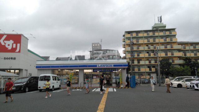 コンビニ　ローソン 豊中上野東一丁目店（コンビニ）まで713m