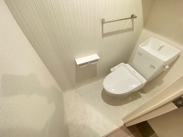 トイレ　同施工物件の類似写真