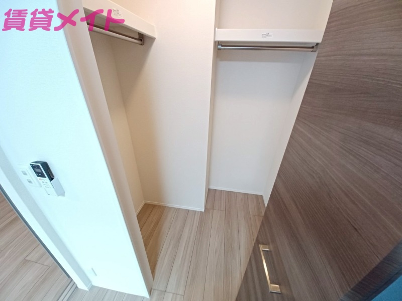 収納　同型参考写真