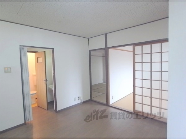 居室・リビング　リビング