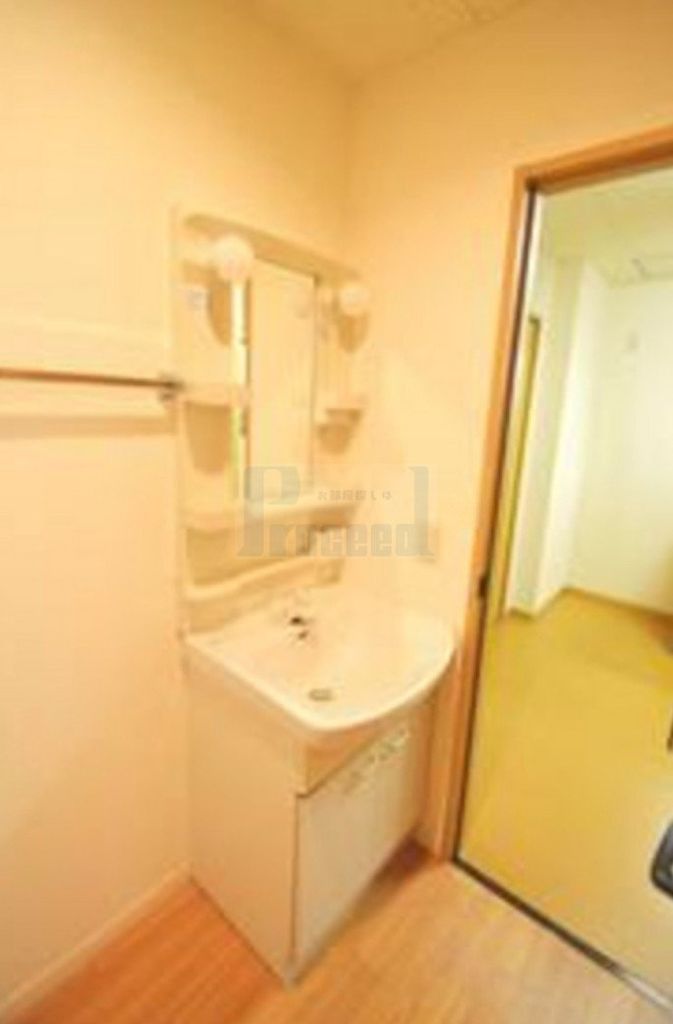 洗面設備　うれしい独立洗面台！