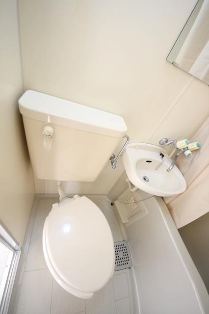 トイレ　アクエルド大淀