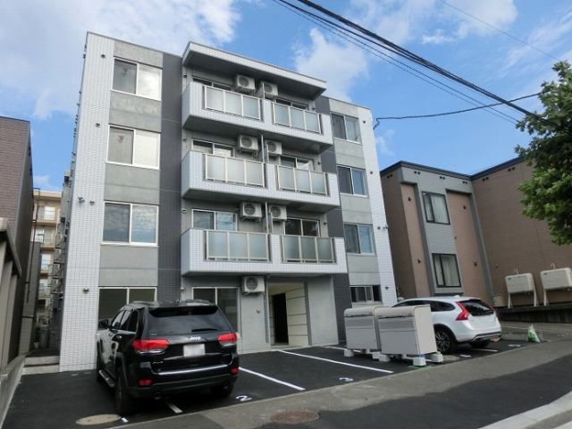 建物外観　インターネットが無料で利用可能なマンションです♪