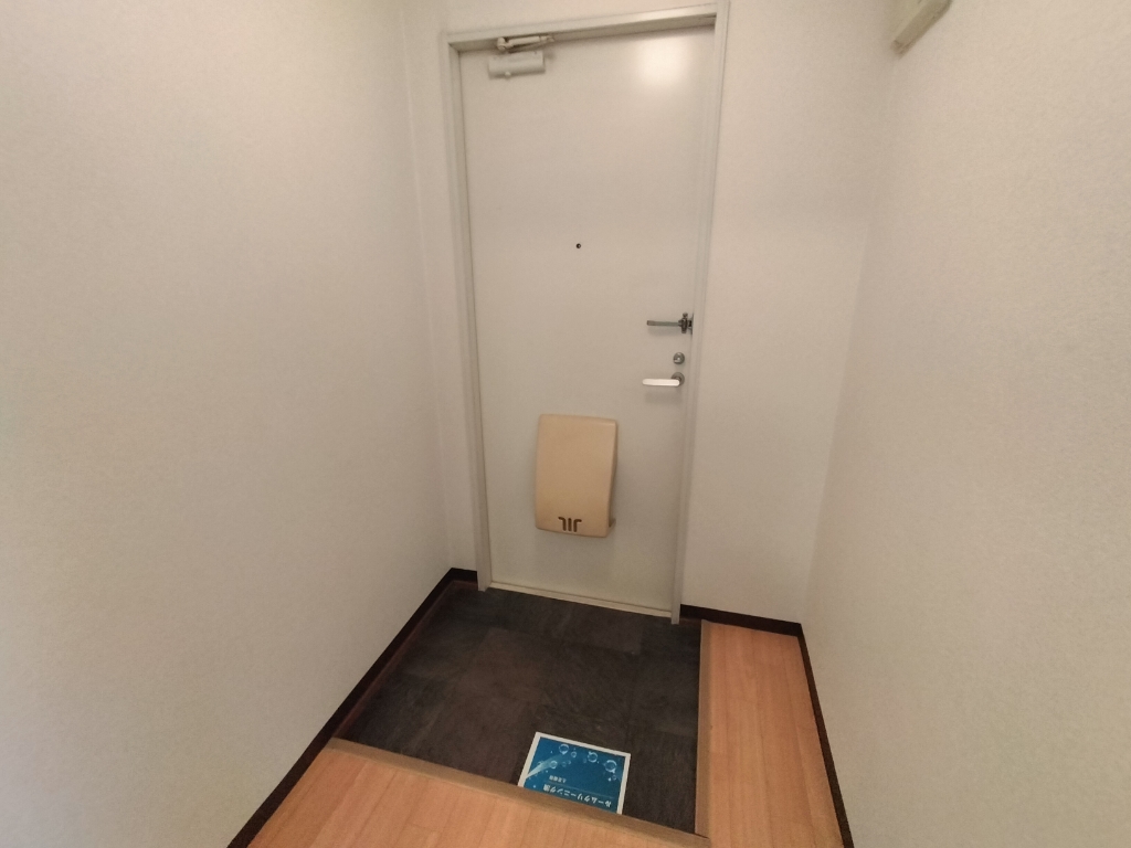 伊丹坂ハイツの玄関写真