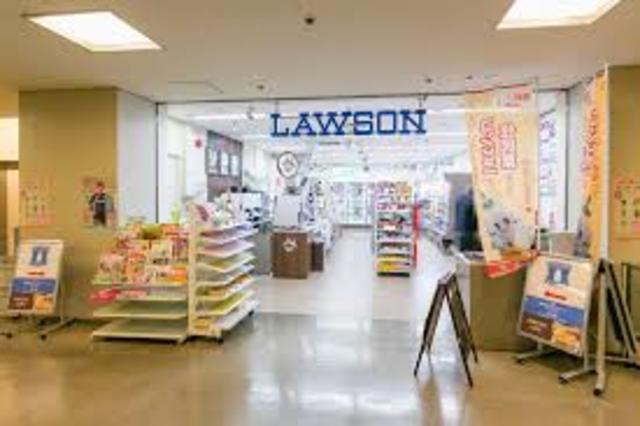 コンビニ　ローソン吹田市役所店（コンビニ）まで840m