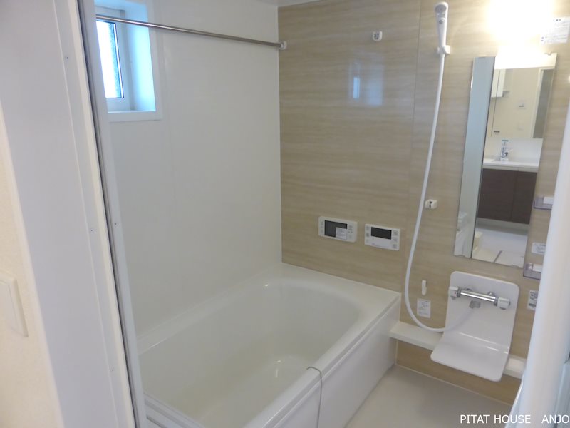 バス・シャワールーム　同物件別部屋