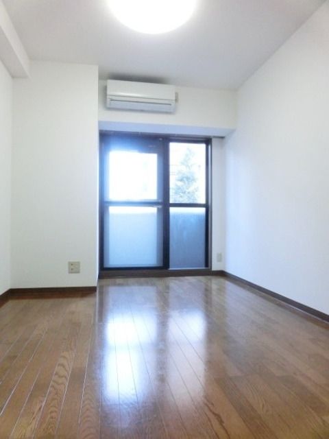 居室・リビング　フローリング