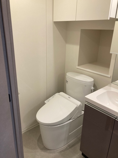 トイレ　※写真は同タイプ住戸です。