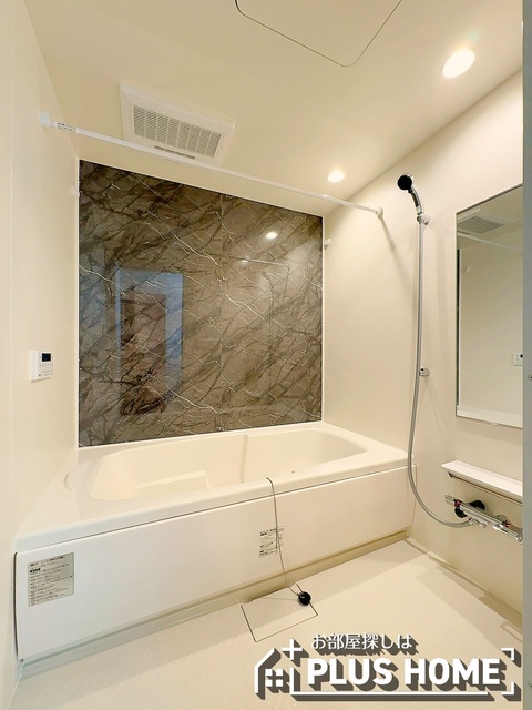 バス・シャワールーム　類似写真