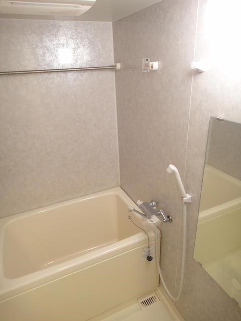 バス・シャワールーム　弊社は全物件仲介手数料半月分でご紹介可能です。