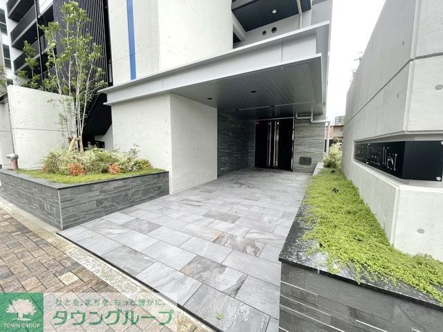 エントランス　エントランス